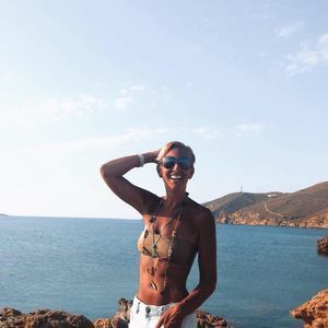 Meet your Posher, Dora